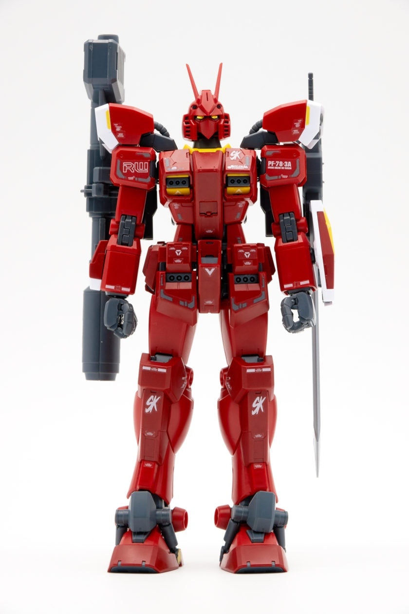 Build MG Amazing Red Warrior (01)