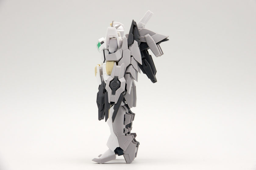 Build T10 HG Reversible Gundam (04)